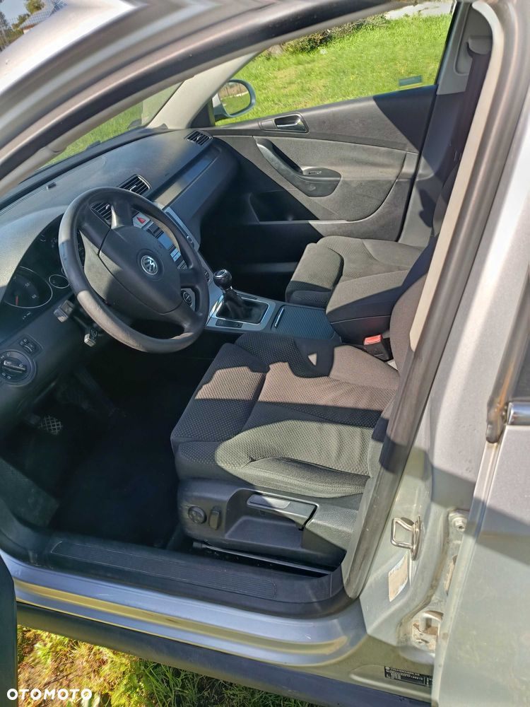 Volkswagen Passat - 3