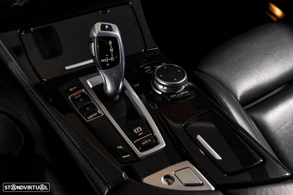BMW 520 d Pack M Auto - 16