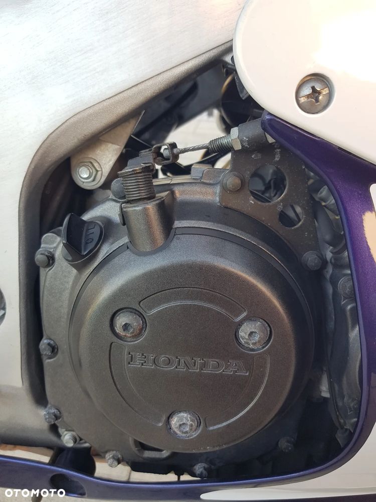 Honda CBR - 26