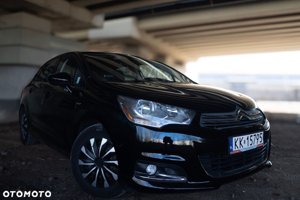 Citroën C4 VTi 120 Exclusive - 4