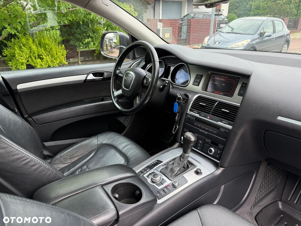 Audi Q7 3.0 TDI DPF quattro tiptronic - 29
