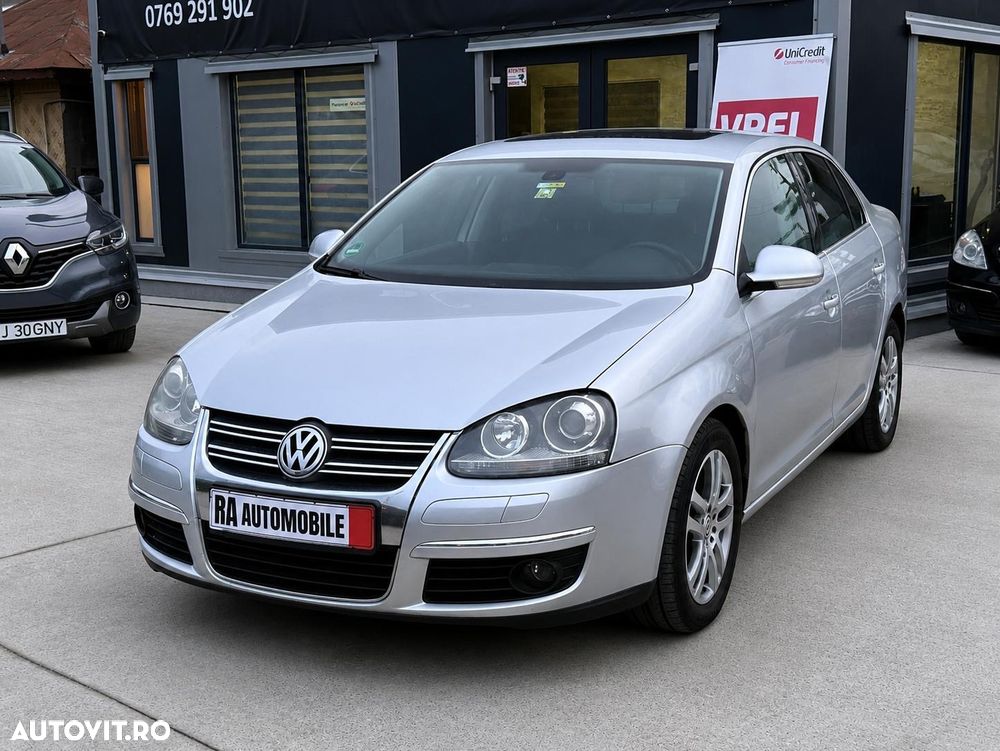 Volkswagen Jetta 2.0 TDI DPF Highline - 10