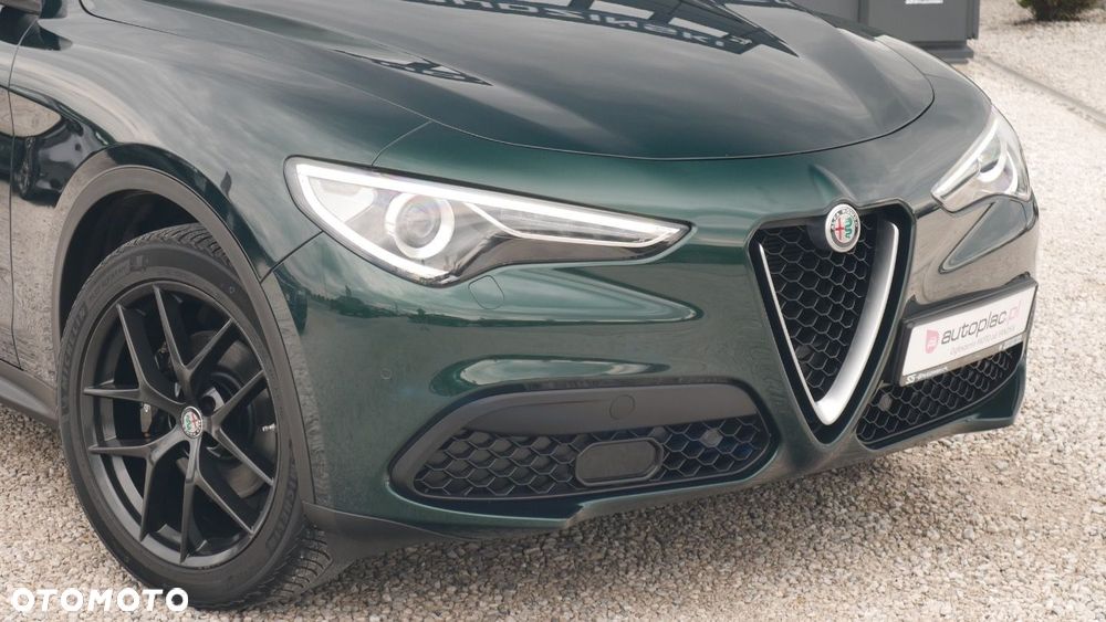 Alfa Romeo Stelvio - 31