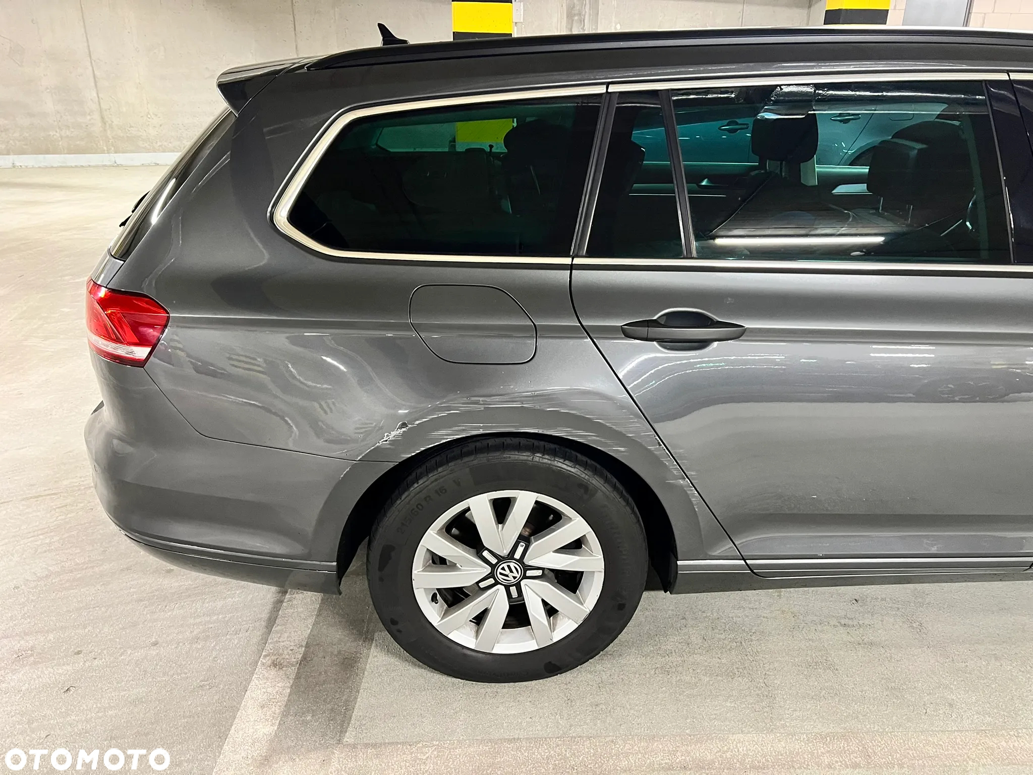 Volkswagen Passat Variant 1.6 TDI SCR DSG Trendline - 30