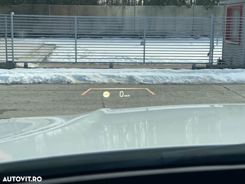 BMW Seria 3 320d xDrive AT MHEV - 10