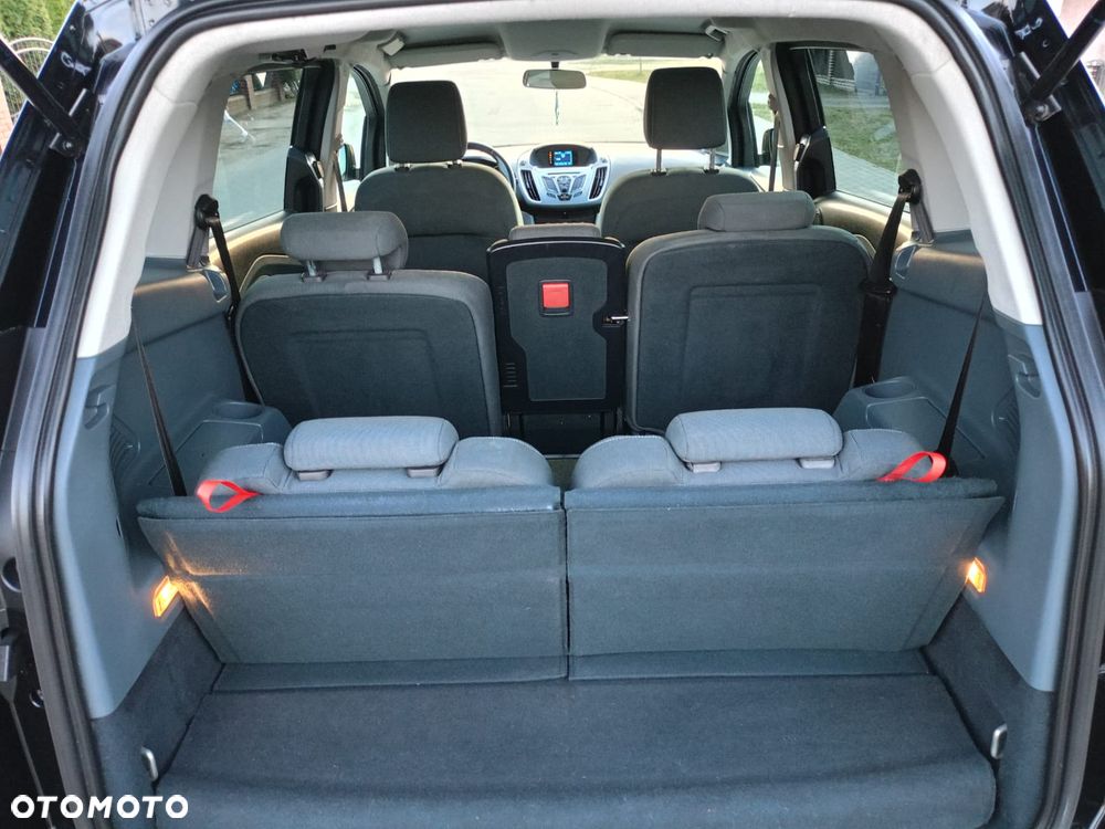 Ford Grand C-MAX - 12