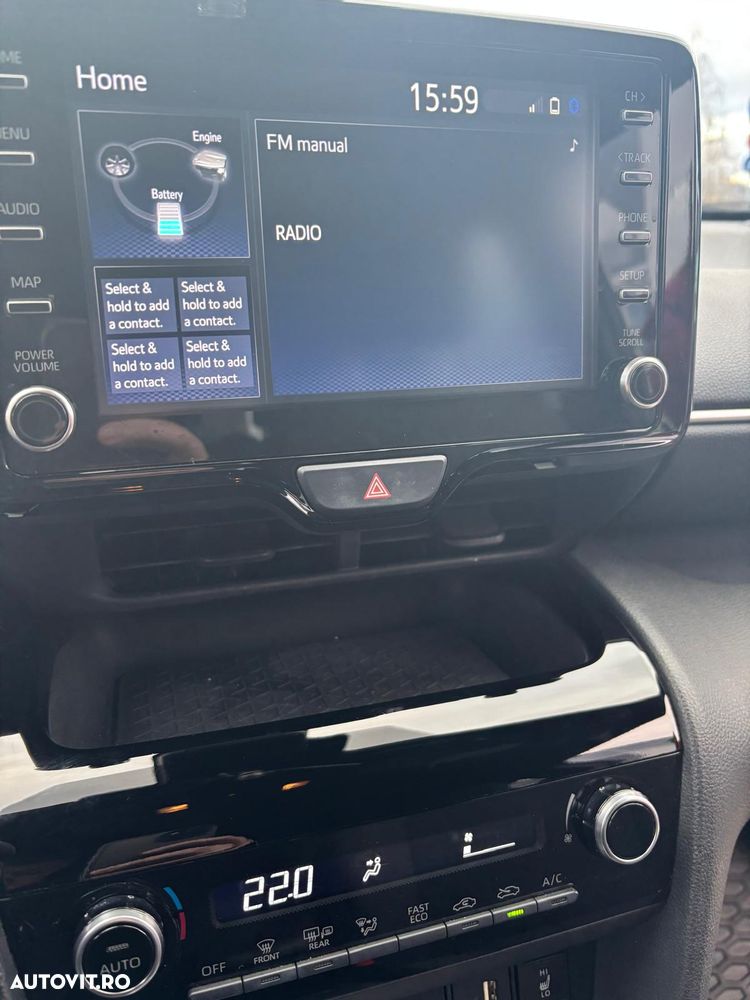 Toyota Yaris Cross 1.5 VVT-i HSD 4x2 Dynamic - 9