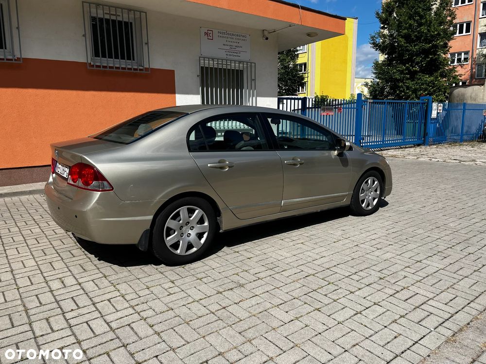 Honda Civic 1.8 Comfort - 3
