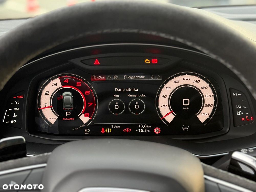 Audi RS Q8 - 25