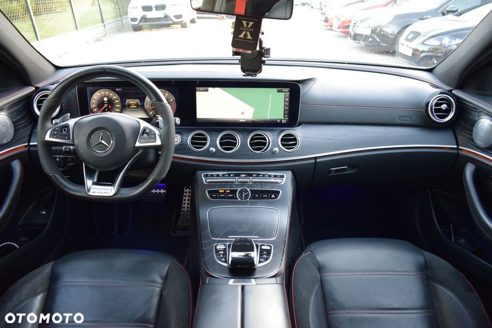 Mercedes-Benz Klasa E - 7