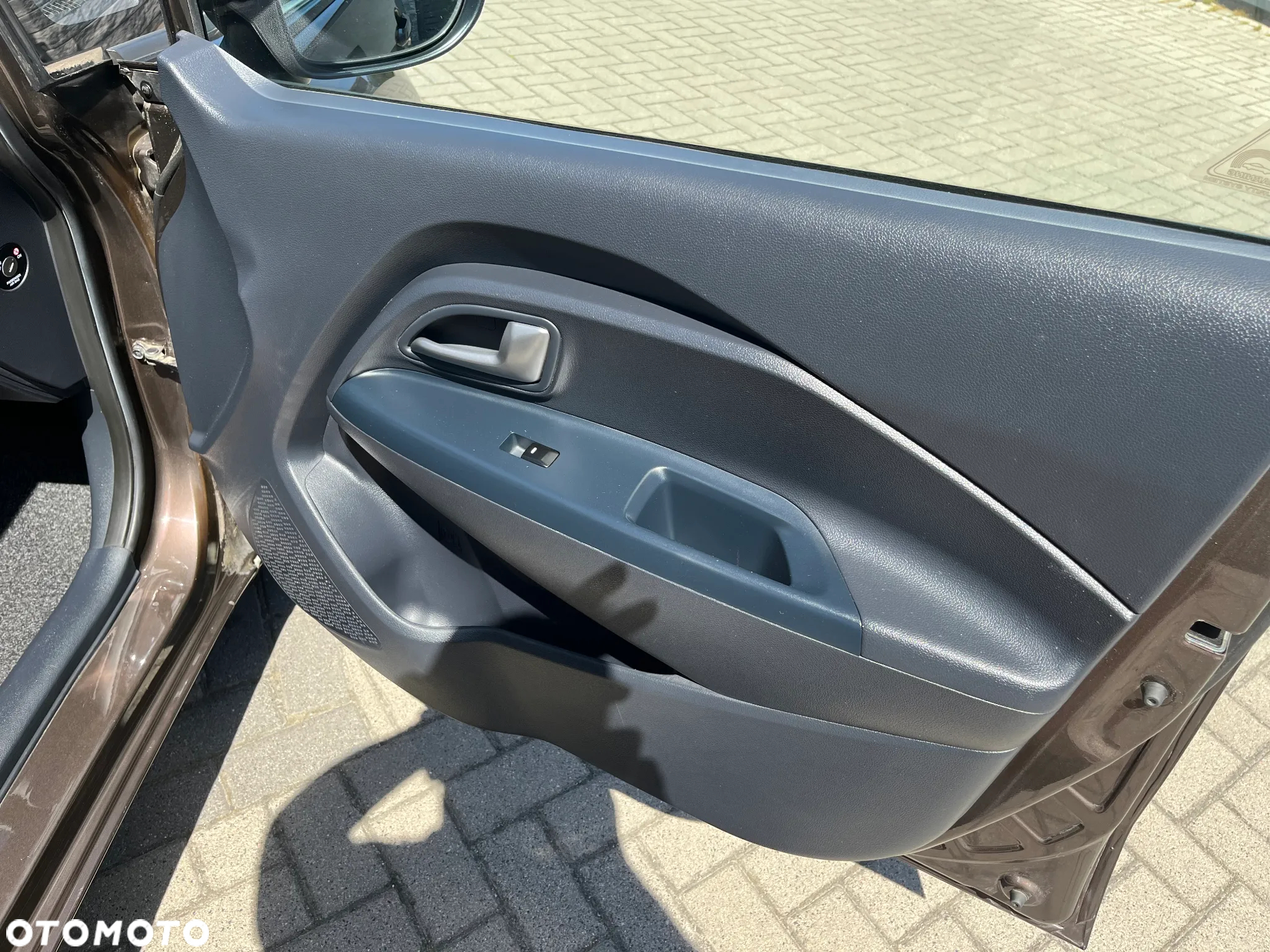 Kia Rio - 23