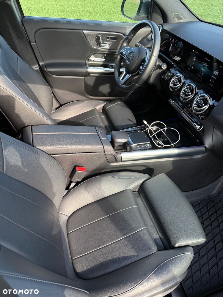 Mercedes-Benz GLA 250 4-Matic - 15