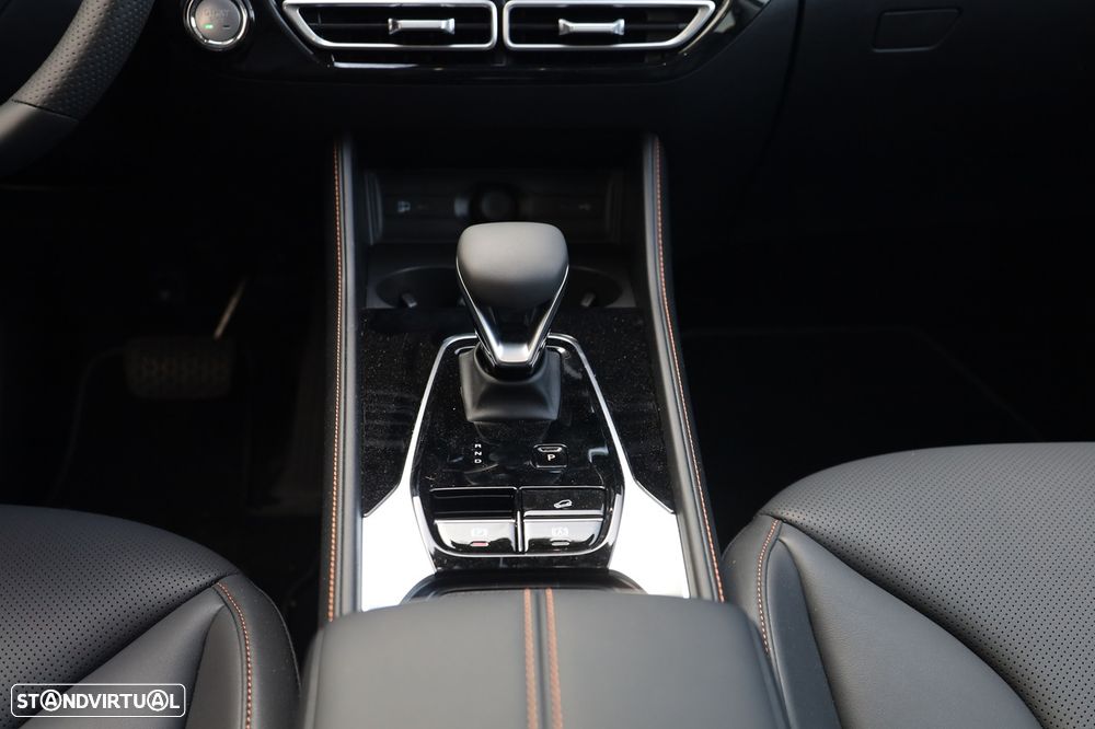 MG HS 1.5 Plug-in Hybrid Luxury - 16