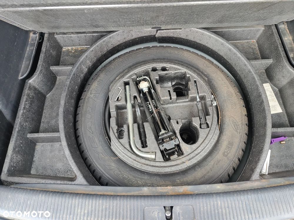 Volkswagen Golf Plus - 19