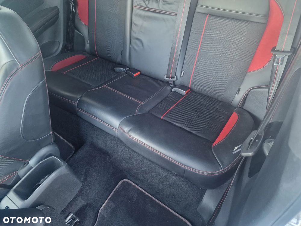 Peugeot 208 THP STOP & START GTi by Sport - 24