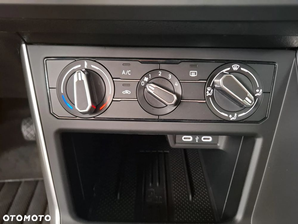Volkswagen Polo 1.0 MPI Pure - 16