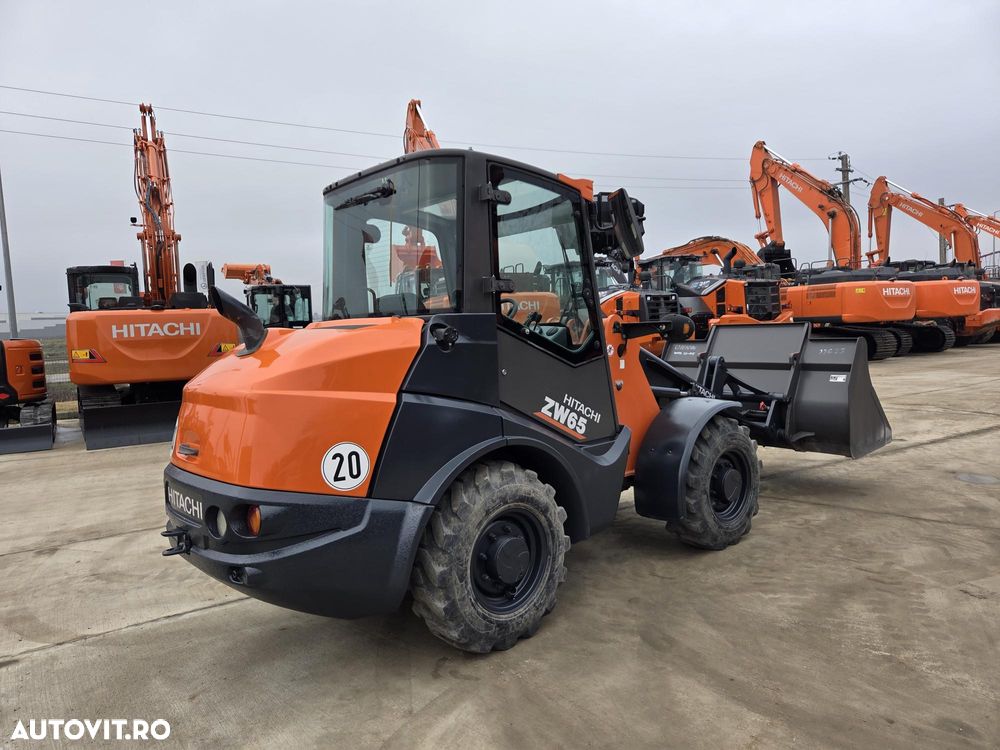 Hitachi ARTICULAT ZW65, Ridica 2,4tone la 3,2m, incarca 8x4 si semiremorci basculabile, 2019, 1.790h, 4x2, Cupla rapida, cupa 1mc, furci, AC, Anvelope 70%-ok, STARE FOARTE BUNA, POSIBILITATE LEASING 3 ani-PROMOTIE 34.900 EUR+Tva - 4