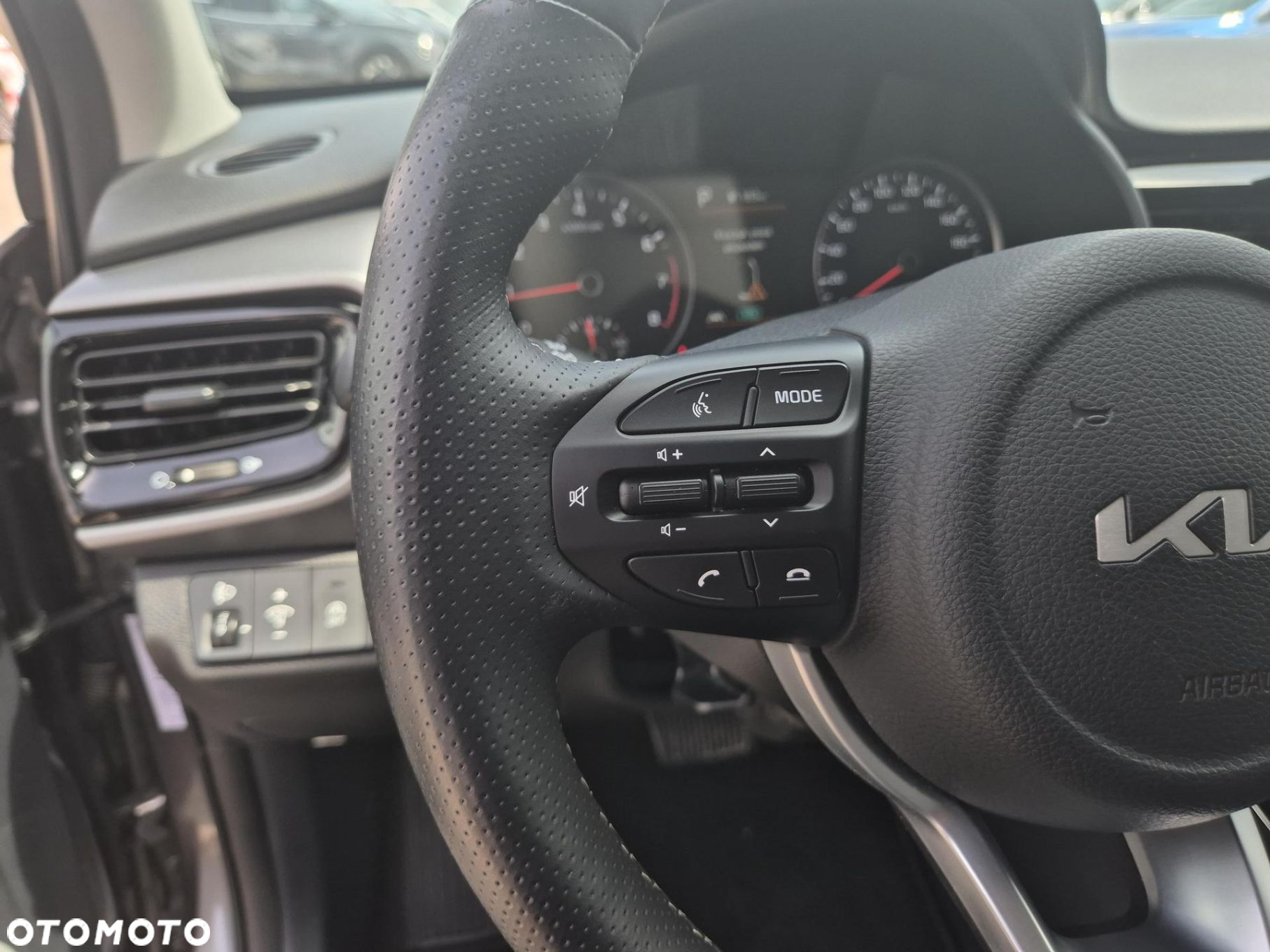 Kia Stonic - 19