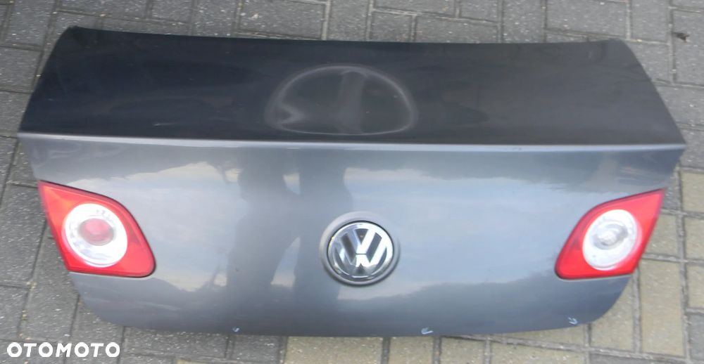 klapa bagażnika tył VW PASSAT B6 SEDAN szara