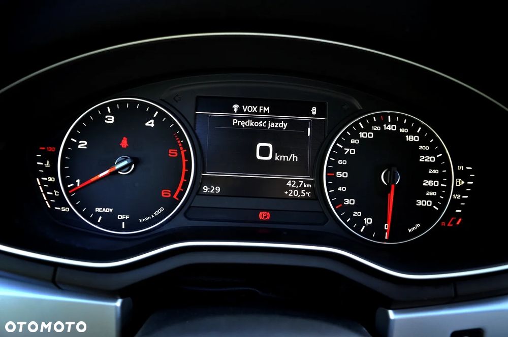 Audi A4 Avant 2.0 TDI Design - 36