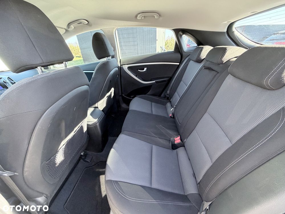 Hyundai i30 1.6 CRDi BlueDrive Run - 18