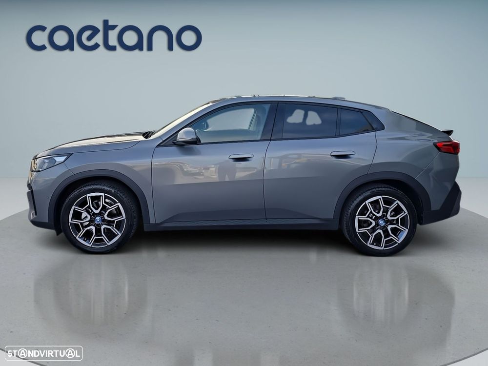 BMW iX2 eDrive20 - 5