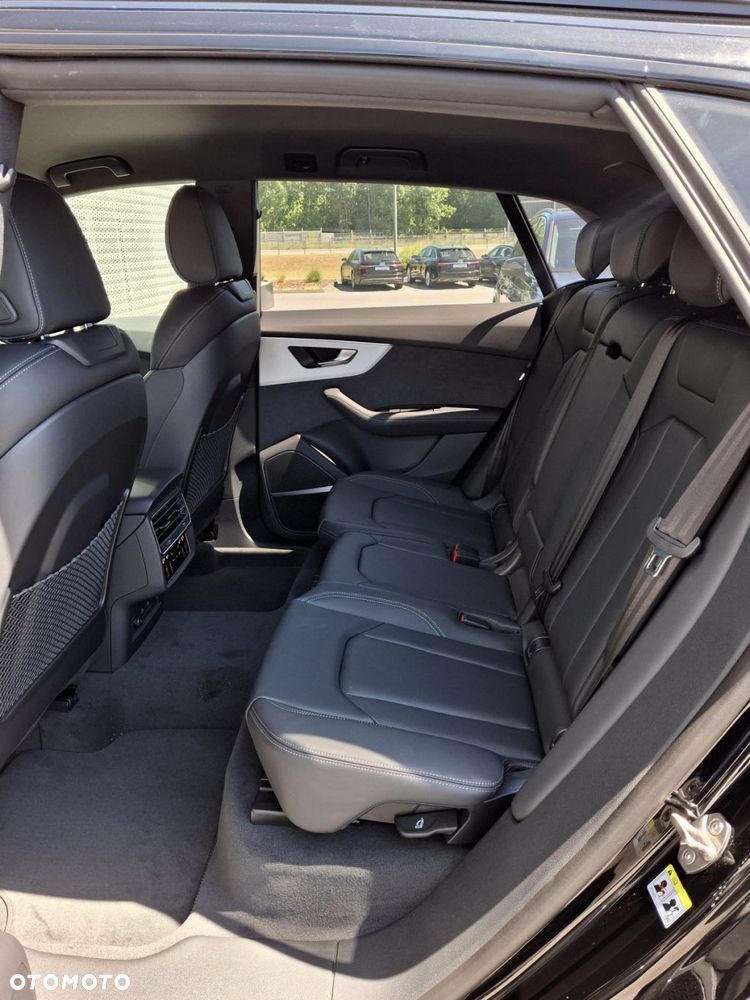 Audi Q8 - 21
