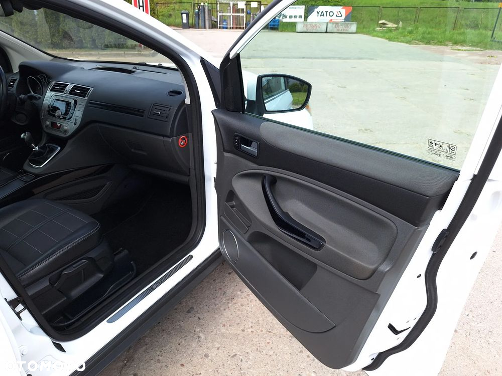 Ford Kuga 2.0 TDCi 4WD Titanium Plus - 17