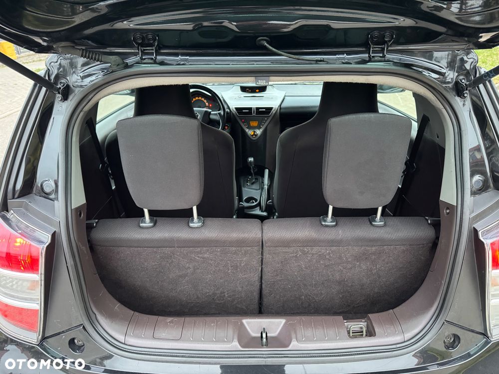 Toyota iQ 1.0 Multidrive + - 17