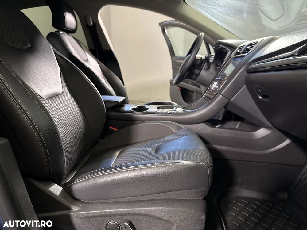 Ford Mondeo - 12
