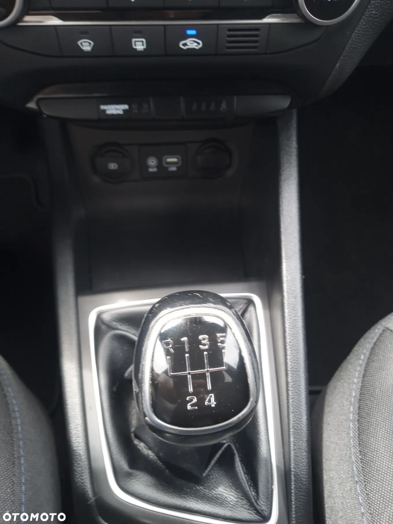 Hyundai i20 - 19