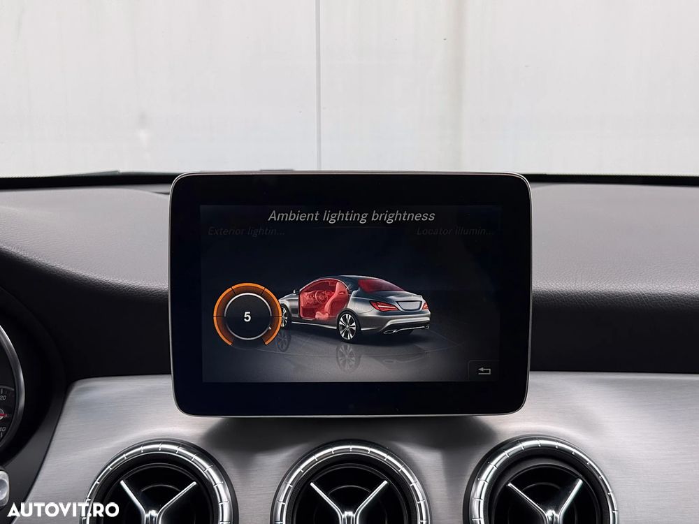 Mercedes-Benz CLA 220 d 7G-DCT AMG Line - 16