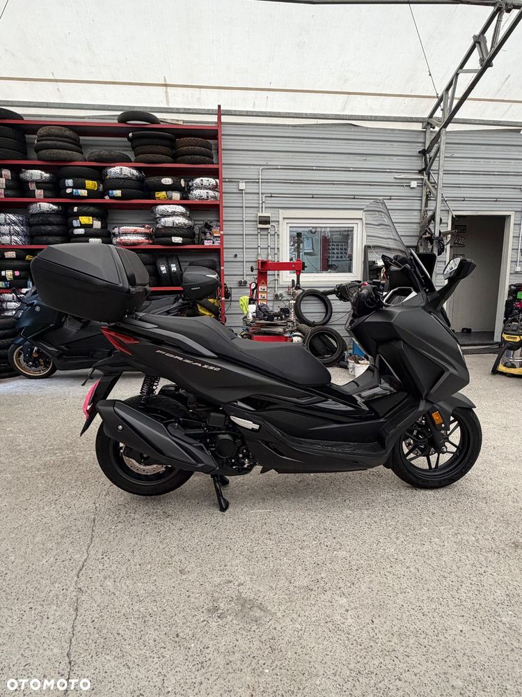 Honda NSS - 9