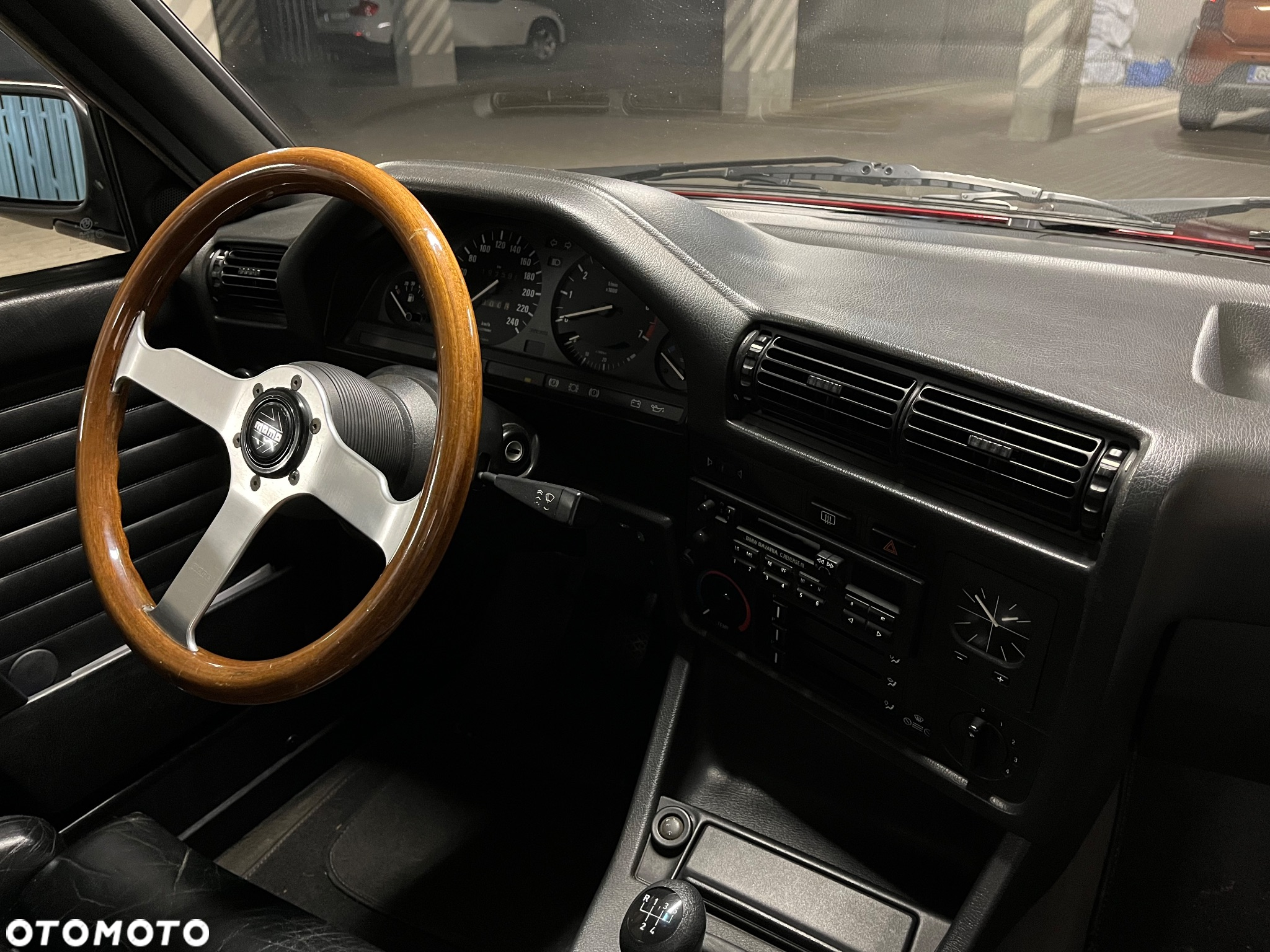 BMW Seria 3 320i - 16