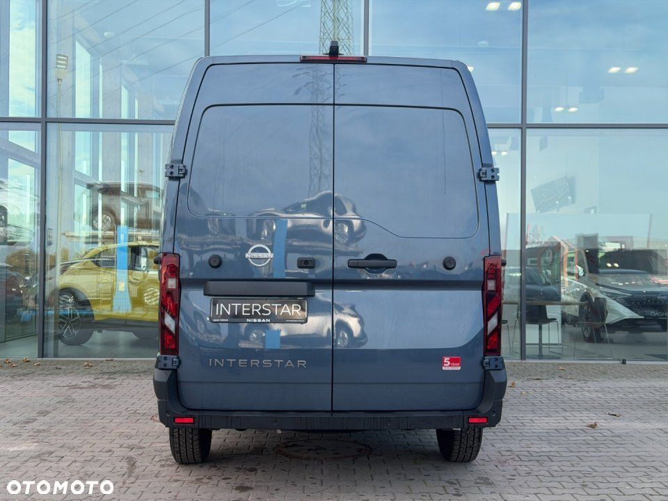 Nissan Interstar - 6