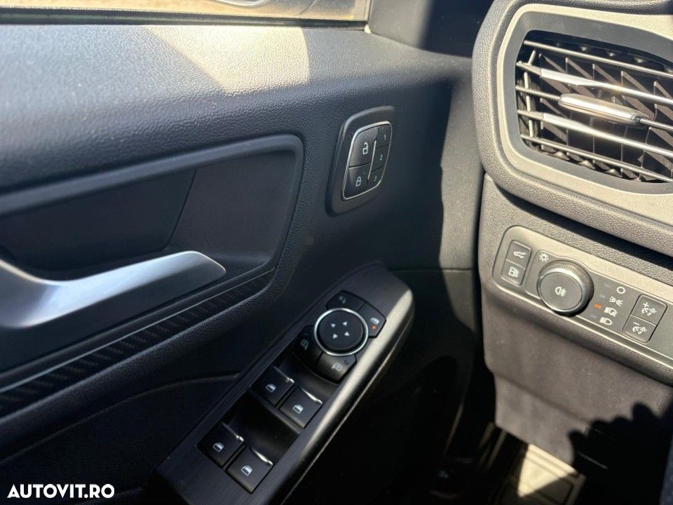 Ford Kuga 2.5 Duratec FWD PHEV ST-Line X - 11