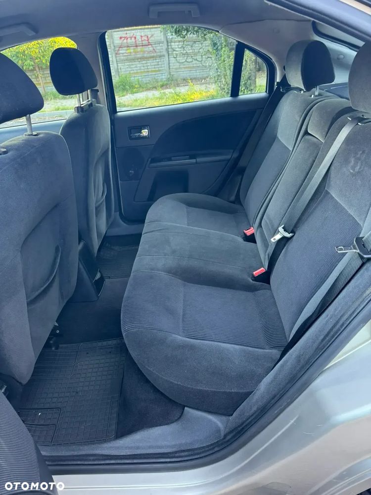 Ford Mondeo - 19