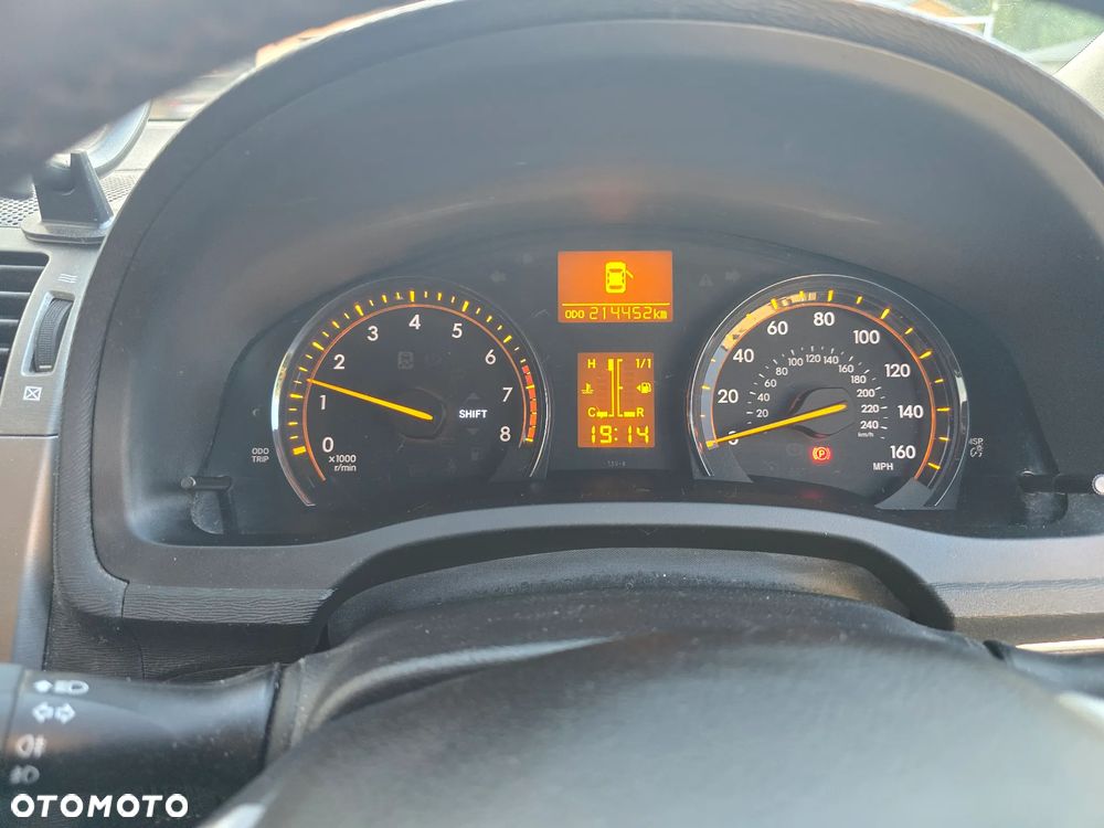 Toyota Avensis 1.8 Executive - 3