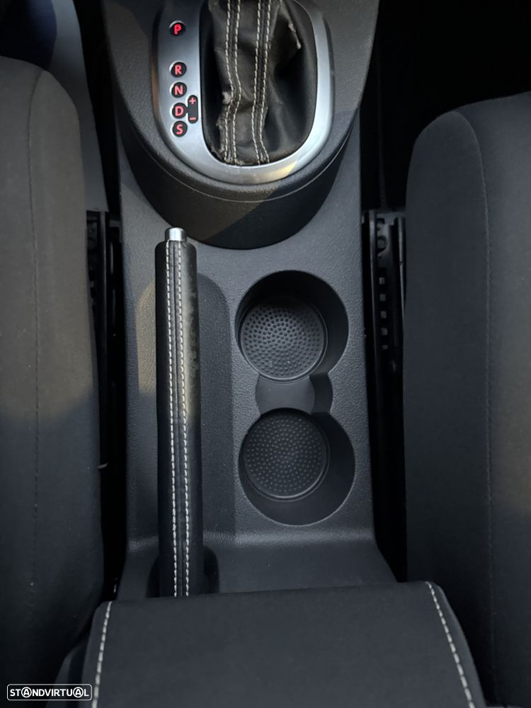 VW Touran 1.6 TDI DPF DSG Cup - 30