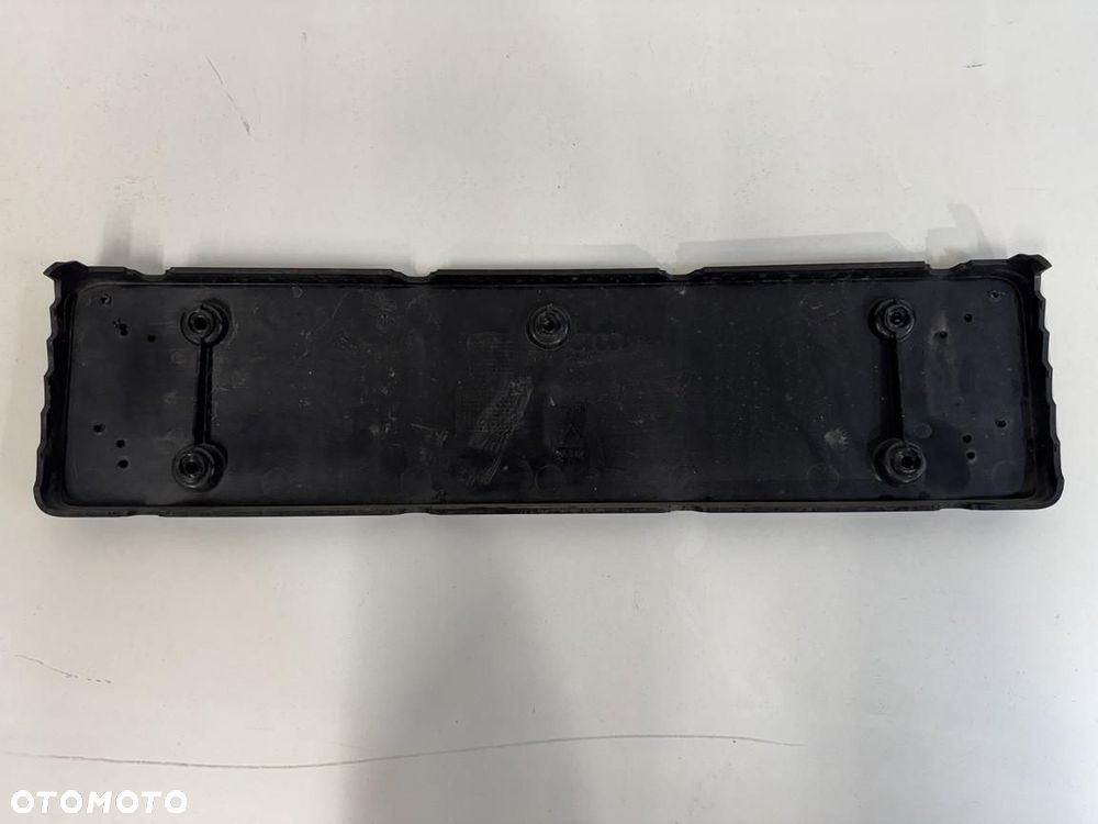 Podkładka Tablicy rejestracyjnej  Audi q8 e tron  4kE807285f - 2