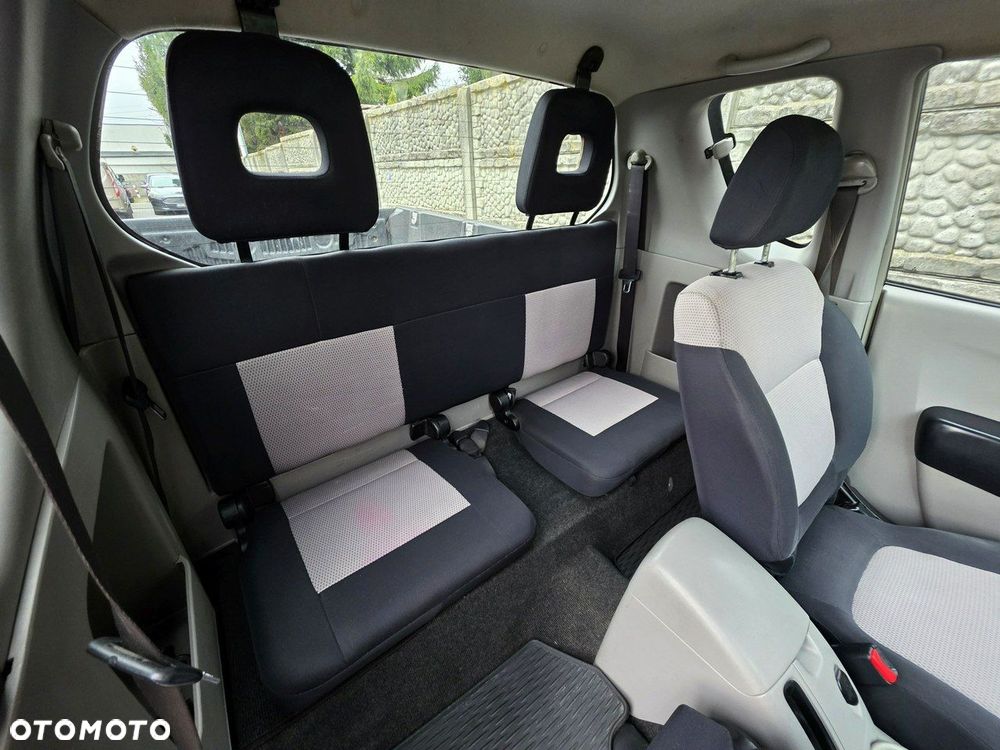 Mitsubishi L200 Pick Up 4x4 Intense Club Cab - 25