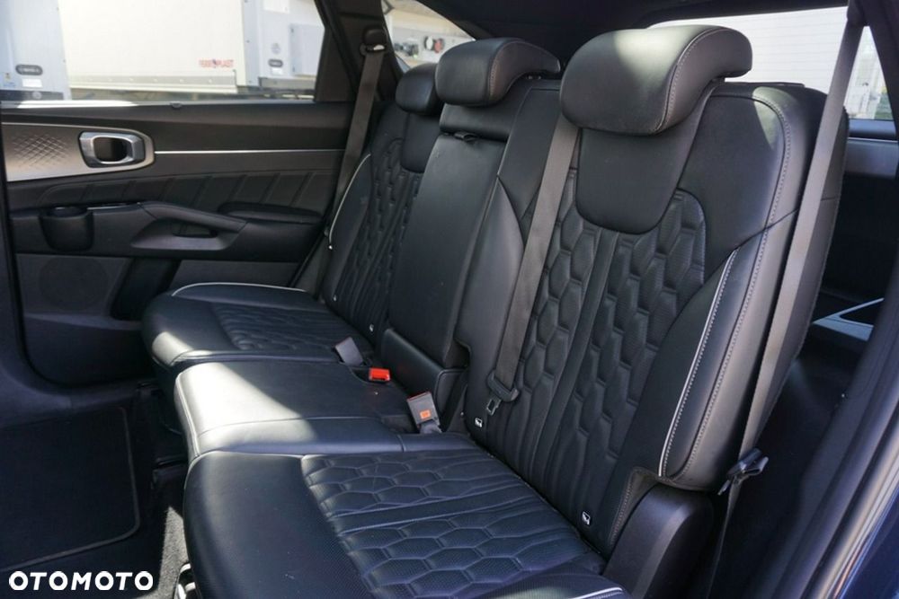 Kia Sorento - 4