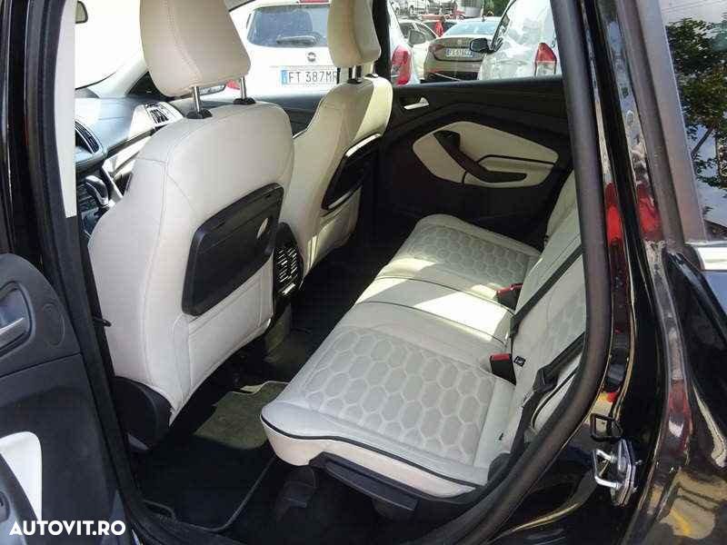Ford Kuga 2.0 TDCi 4WD Powershift Vignale - 9