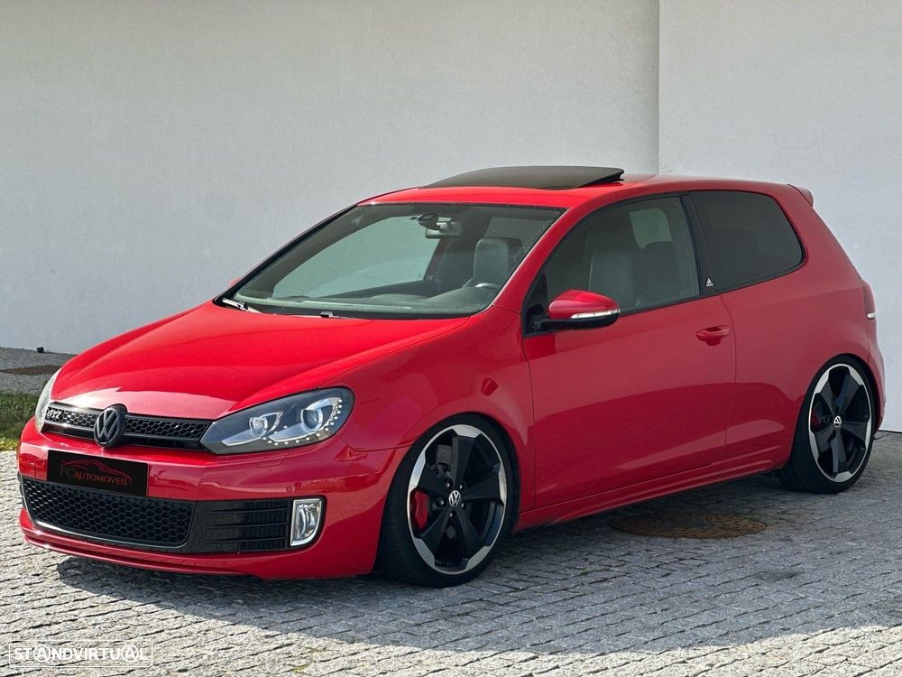 VW Golf 2.0 GTI DSG adidas - 9