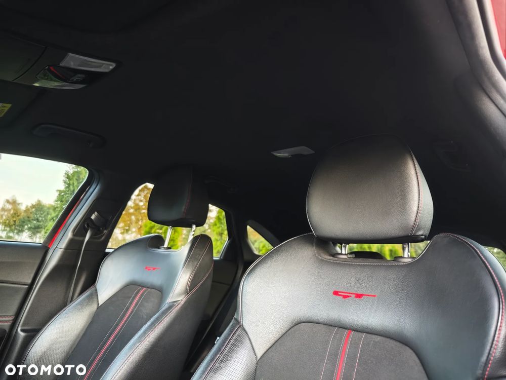 Kia ProCeed 1.6 T-GDI GT DCT - 24