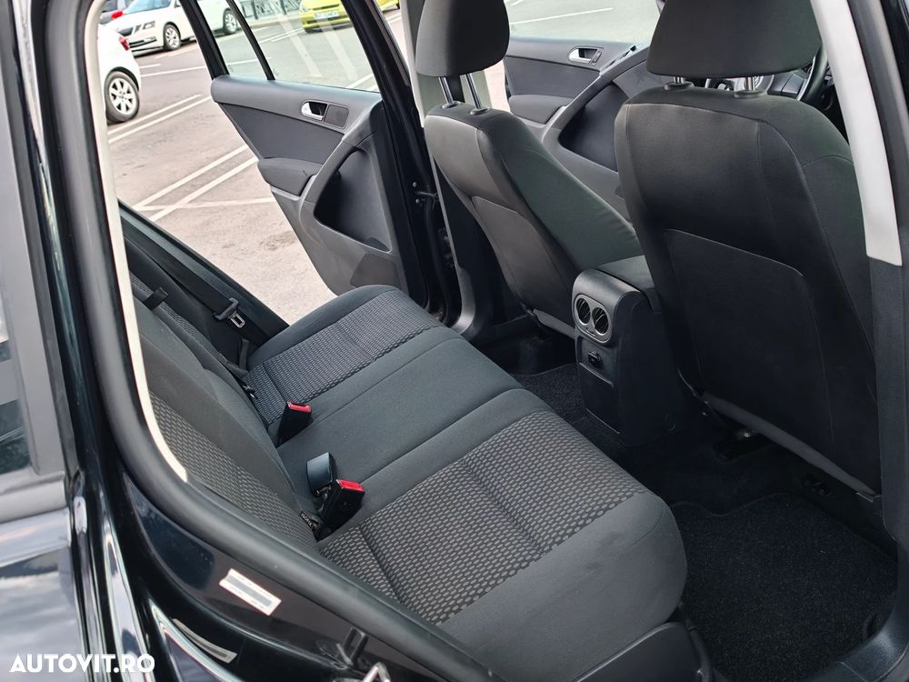 Volkswagen Tiguan - 9