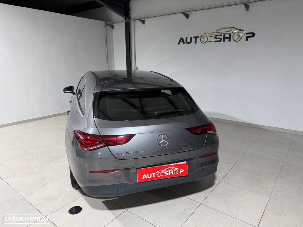 Mercedes-Benz CLA 250 - 25