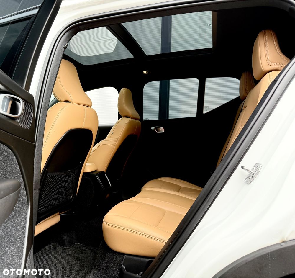 Volvo XC 40 D3 SCR Inscription - 24