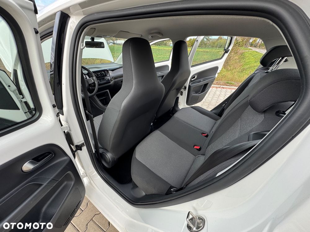 Volkswagen up! 1.0 high EU6 - 10