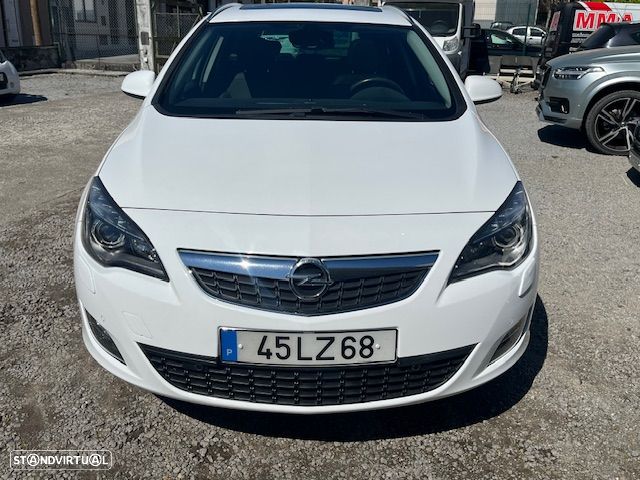 Opel Astra Sports Tourer 1.4 T Sport - 2